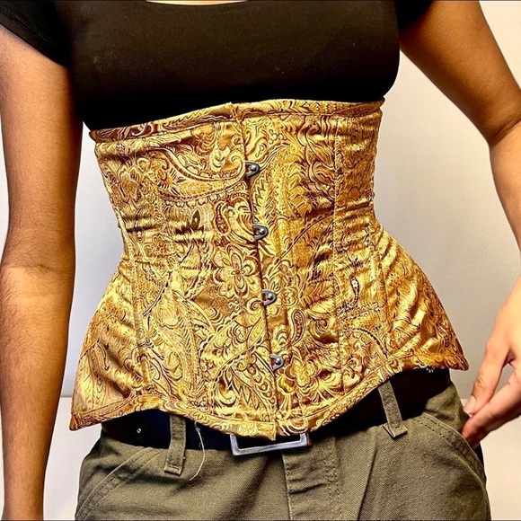 **Vintage Elegance: Gold Lace Handcrafted Corset** - Picture 3 of 8